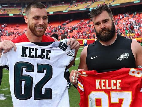 age of travis and jason kelce